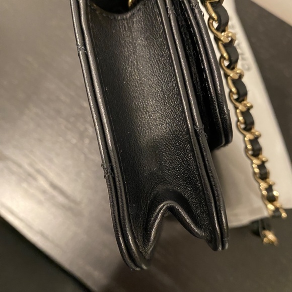 Chanel Clutch with Chain Quilted Lambskin Mini - Picture 4 of 16